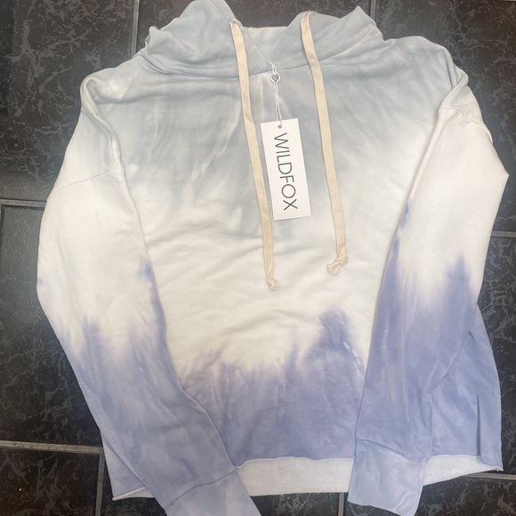 NWT 🩵 Wildfox Raw Hem Crop Hoodie. Medium. - Picture 4 of 9